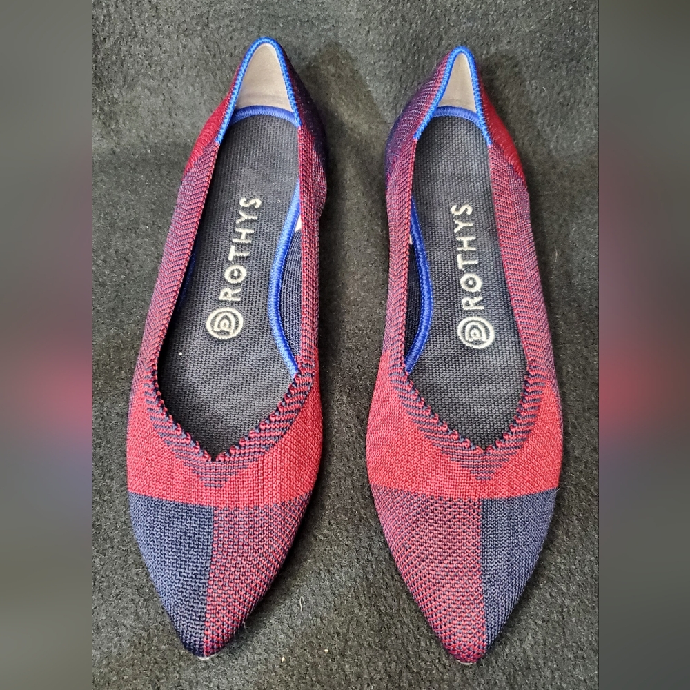 Rothy's size 8 Pointed Toe Ballerina Flats Red and Navy Blue Block Retired Rare